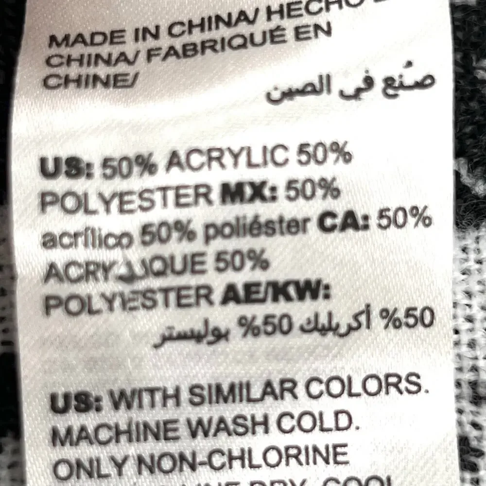 Chico’s women’s floral cozy reversible wrap shawl scarf